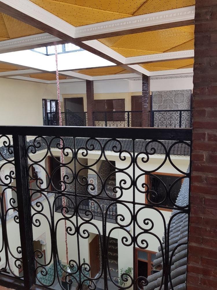 Ali Hotel
